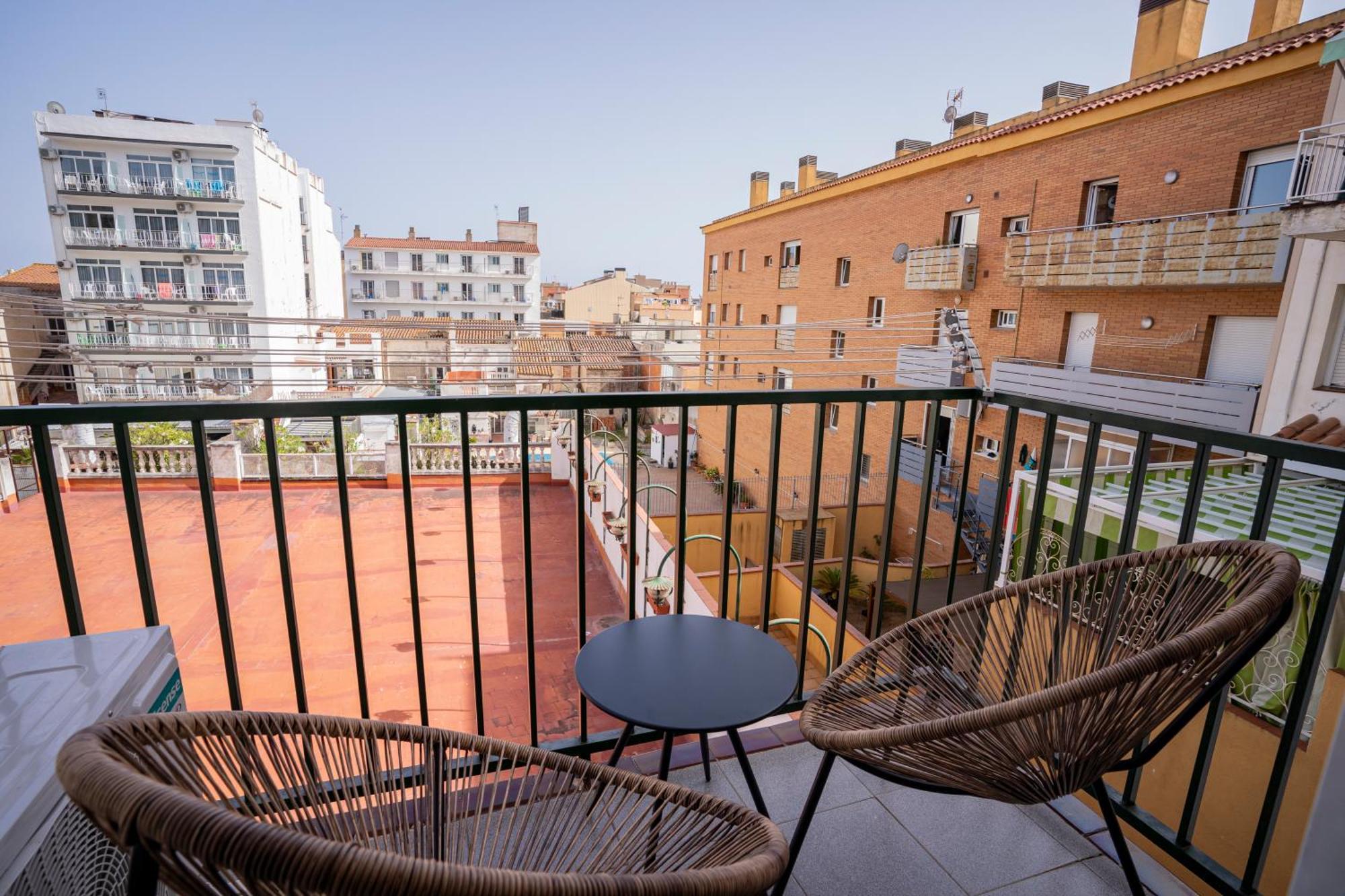 Apartaments Atzavara Calella Rom bilde